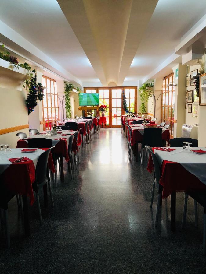 Hotel Centrale Quartu Sant'Elena Bagian luar foto
